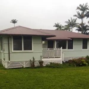 Cozy 2 Bedroom Near Volcano Park Holiday home